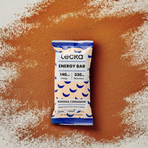 2024.11_-_energy_bar_banana_cinnamon_dbffea8250f9424089f66c6be5b77b43_master Thanh năng lượng Lecka Energy Bar vị Chuối Quế